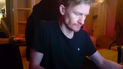 Snapshot of atvulpes chatting on 6, 1, 2025 Max Powers online show from 6, 1, 2025