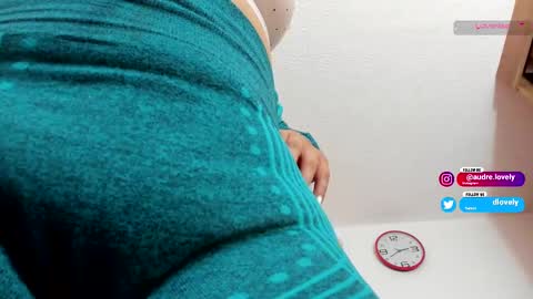 Andrea online show from 6, 3, 2025