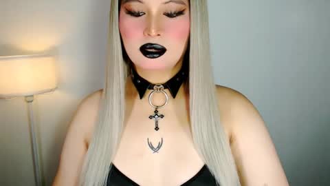 Audrey online show from 28, 4, 2026