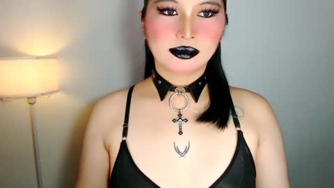 Snapshot of audreyholloway chatting on 16, 6, 2026 Audrey online show from 16, 6, 2026