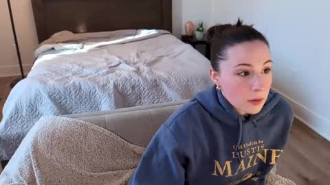 Miss Audrey online show from 27, 2, 2025