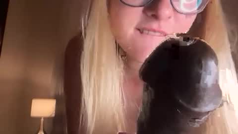 AudreyAlien online show from 19, 3, 2026