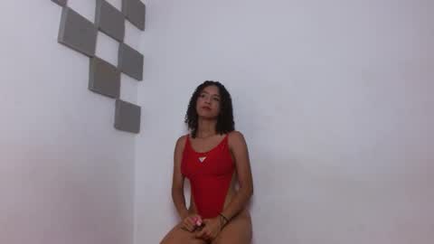 Aura online show from 19, 9, 2025