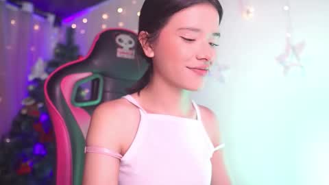 Snapshot of aura_rouss chatting on 16, 12, 2025 aura_rouss online show from 16, 12, 2025