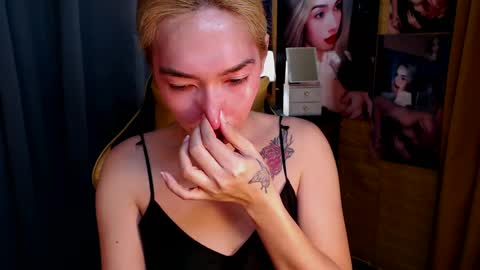 Miss awra online show from 6, 3, 2025