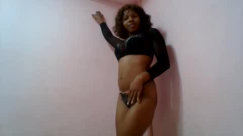 Snapshot of aurelia107 chatting on 9, 6, 2026 aurelia107 online show from 9, 6, 2026