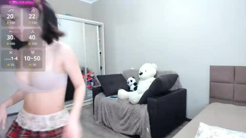 Snapshot of aurelia_katto chatting on 2, 6, 2026 Rose online show from 2, 6, 2026