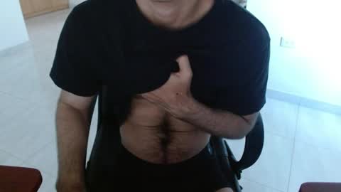 Snapshot of aureliv1 chatting on 27, 5, 2026 Aureliano online show from 27, 5, 2026
