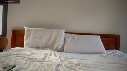 Snapshot of aurora__5 chatting on 9, 3, 2025 Aurora online show from 9, 3, 2025