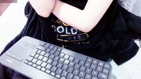 Snapshot of aurora_blossom__ chatting on 31, 12, 2024 Aurora online show from 31, 12, 2024