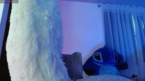 Snapshot of aurora_blossom__ chatting on 18, 9, 2025 Aurora online show from 18, 9, 2025