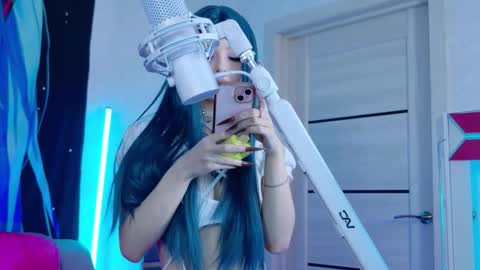 AURORA NATSUKI online show from 22, 11, 2025