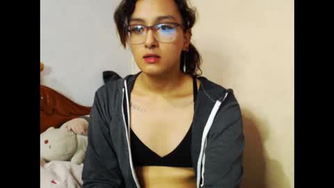 Aurora sanders ig Aurora 001x online show from 8, 9, 2025