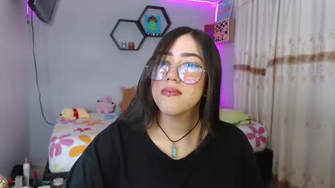 Snapshot of aurora_shy_ chatting on 13, 2, 2025 Aurora online show from 13, 2, 2025