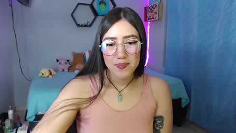 Snapshot of aurora_shy_ chatting on 11, 3, 2025 Aurora online show from 11, 3, 2025