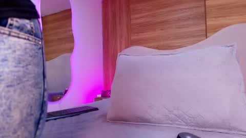 Snapshot of auroraa_miller chatting on 12, 5, 2026 auroraa_miller online show from 12, 5, 2026