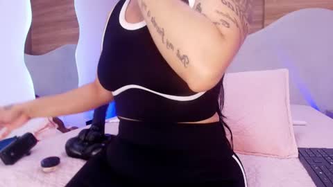 Snapshot of auroraa_miller chatting on 20, 5, 2026 auroraa_miller online show from 20, 5, 2026