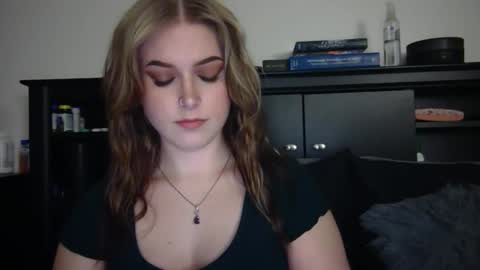 Snapshot of auroralightz1 chatting on 12, 3, 2026 auroralightz1 online show from 12, 3, 2026