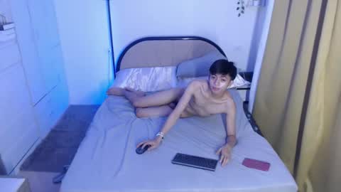 Snapshot of aus_thin02 chatting on 24, 10, 2025 Austin online show from 24, 10, 2025