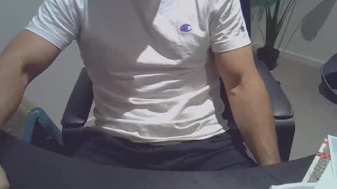 Snapshot of ausman881 chatting on 11, 4, 2026 ausman881 online show from 11, 4, 2026