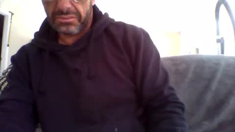 Snapshot of aussieguy59660 chatting on 12, 10, 2025 aussieguy59660 online show from 12, 10, 2025