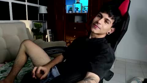 Snapshot of austin_falcon chatting on 9, 7, 2026 Austin online show from 9, 7, 2026
