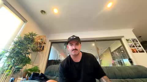 Snapshot of austintoner85 chatting on 25, 4, 2026 austintoner85 online show from 25, 4, 2026