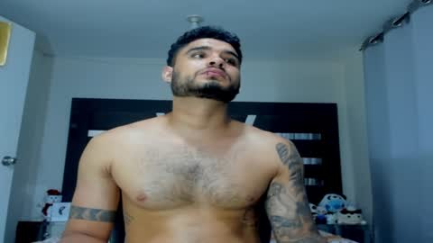 Snapshot of austintorres_ chatting on 14, 1, 2025 AustinTorres online show from 14, 1, 2025