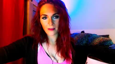 autumnrose6068 online show from 4, 3, 2025