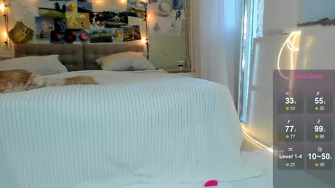Snapshot of ava_athena chatting on 25, 6, 2026 Ava online show from 25, 6, 2026