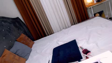 Snapshot of ava_lux chatting on 27, 12, 2024 Ava online show from 27, 12, 2024