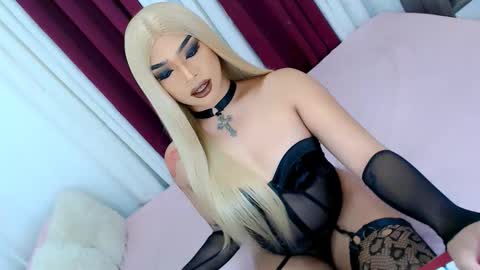 Snapshot of ava_lux chatting on 25, 10, 2025 Ava online show from 25, 10, 2025