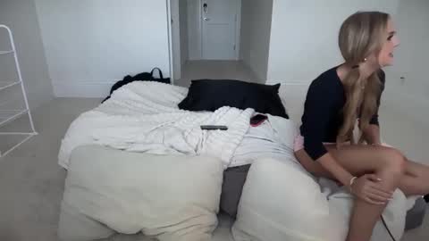 avaowenss online show from 28, 9, 2025