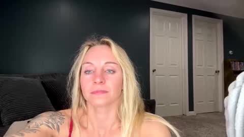 Snapshot of avarosefit chatting on 16, 2, 2026 Ava Rose online show from 16, 2, 2026