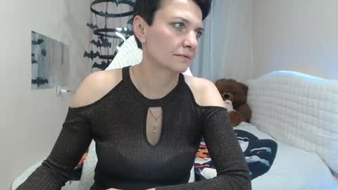 avasaturnian online show from 10, 10, 2025