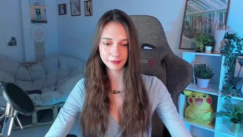 Avie online show from 8, 1, 2025