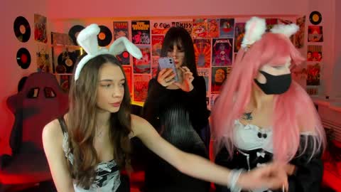 Avie online show from 30, 1, 2025