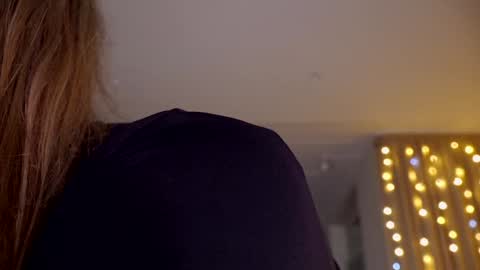 Snapshot of aveksmr chatting on 29, 1, 2025 Kate  online show from 29, 1, 2025