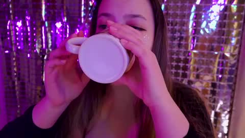 Snapshot of aveksmr chatting on 15, 2, 2025 Kate  online show from 15, 2, 2025