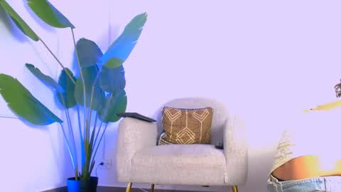 Snapshot of aveline_nuit chatting on 8, 5, 2026 Hi im aqua is nice with me online show from 8, 5, 2026