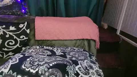 raven blue online show from 8, 10, 2025