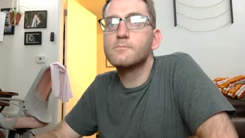 Snapshot of averagepenisalex chatting on 24, 9, 2025 averagepenisalex online show from 24, 9, 2025