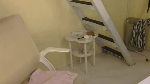 Snapshot of averageuncut1 chatting on 11, 2, 2026 Rhian online show from 11, 2, 2026