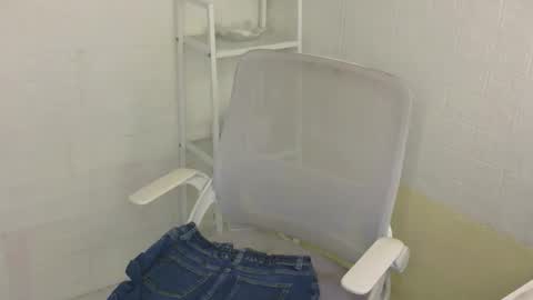 Snapshot of averageuncut1 chatting on 2, 3, 2026 Rhian online show from 2, 3, 2026