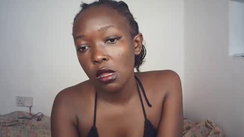 Snapshot of averrine chatting on 25, 3, 2026 averrine online show from 25, 3, 2026