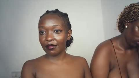 Snapshot of averrine chatting on 25, 3, 2026 averrine online show from 25, 3, 2026