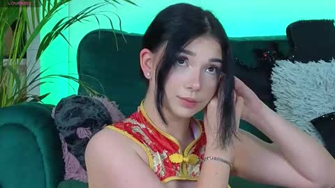 AveryWillow online show from 26, 10, 2025