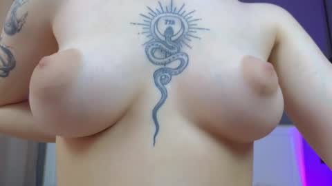 avgustina_love online show from 1, 2, 2025