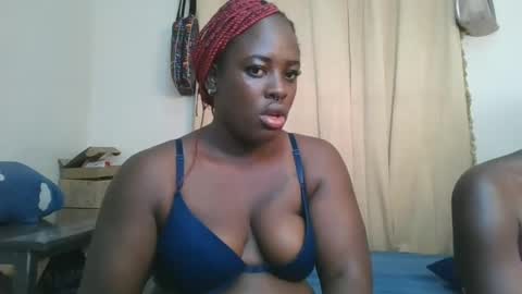 Snapshot of avian_babe1 chatting on 23, 6, 2026 avian_babe1 online show from 23, 6, 2026