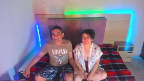 avictoria_and_andrescm online show from 12, 11, 2025